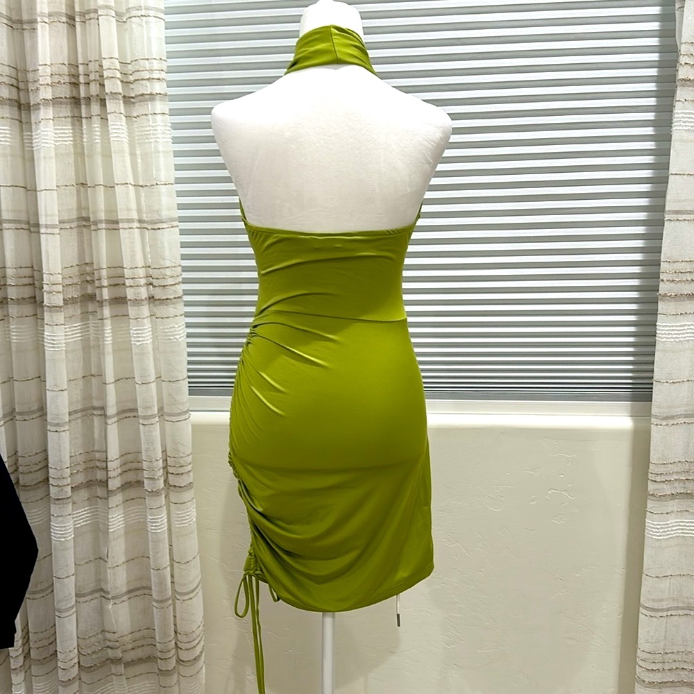 π΅ D&M Ruched Halter Dress - Picture 5 of 16